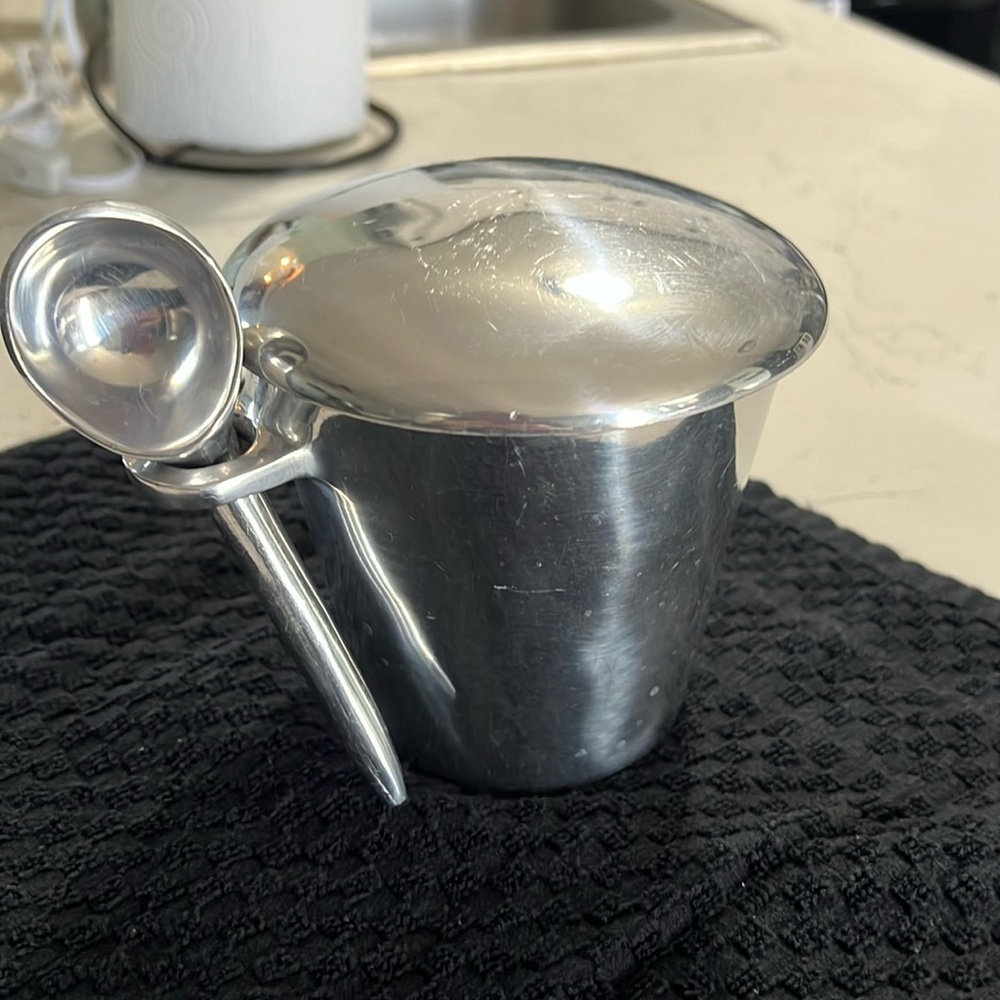 Cast aluminum ice cream server